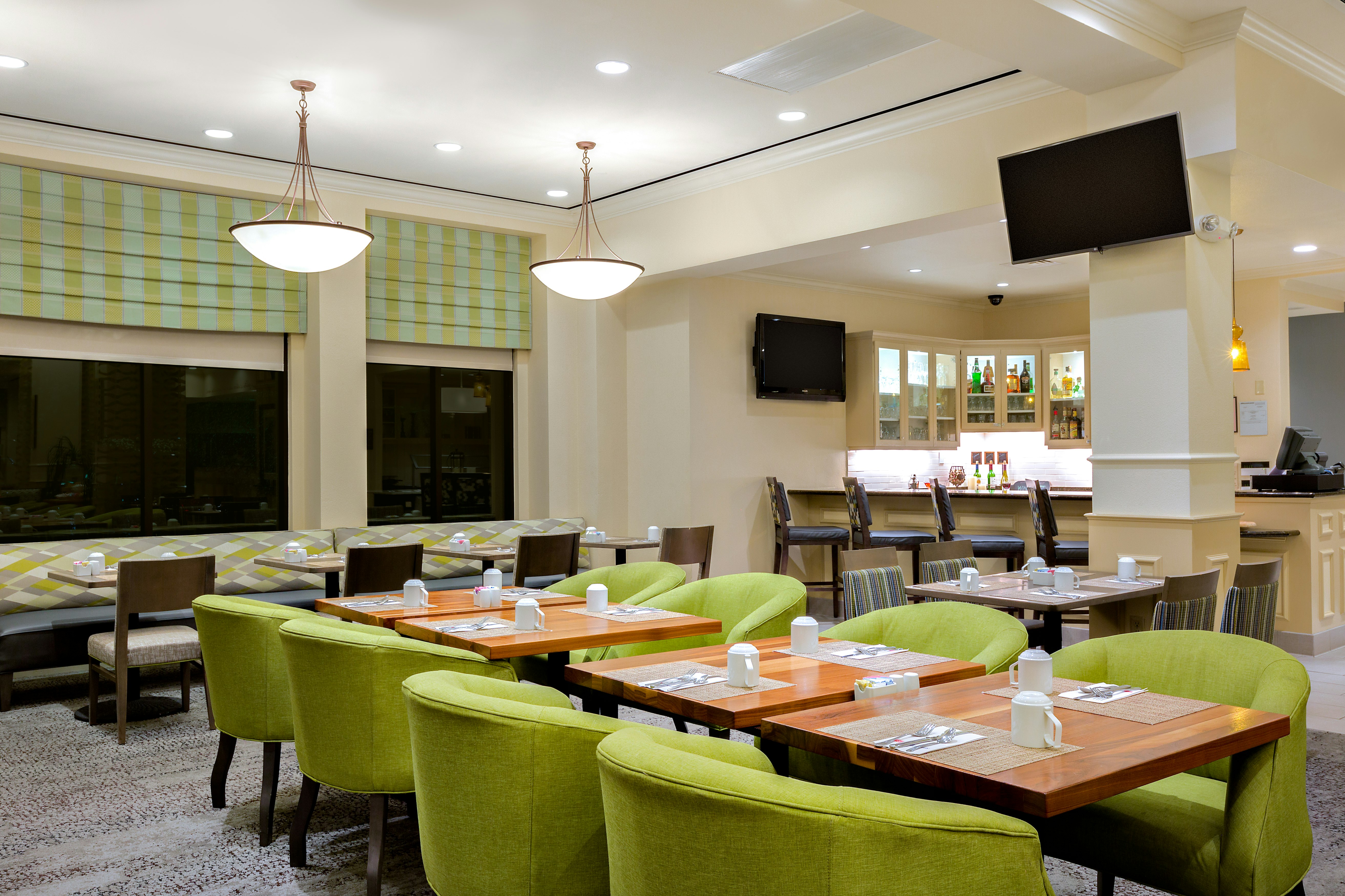 HILTON GARDEN INN SACRAMENTO ELK GROVE 46/51