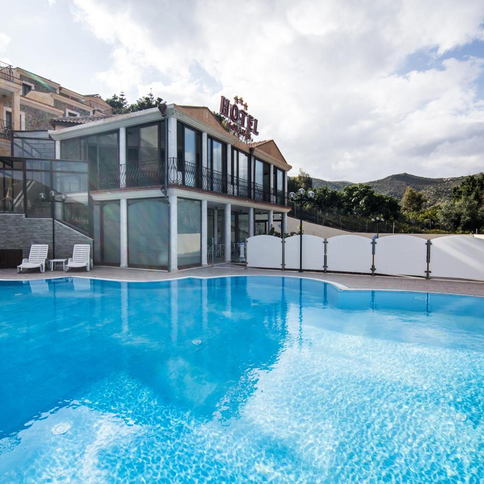 Hotel Solanas 3/63