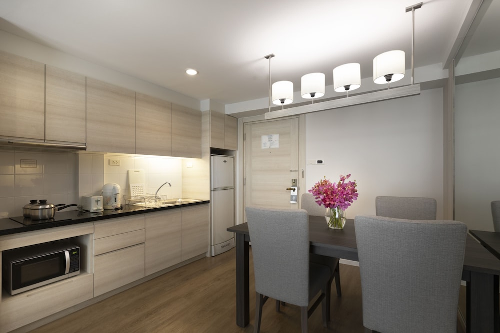 Classic Kameo Hotel and Serviced Apartments, Sriracha 2/39