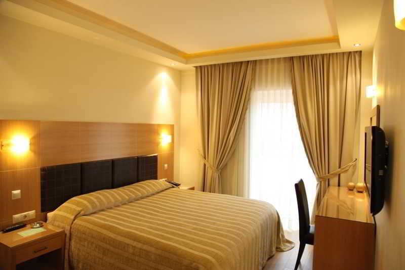 HOTEL PANTELIDIS 4/50