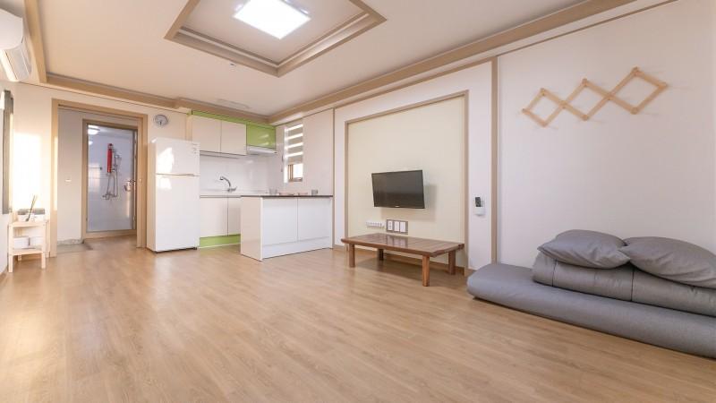 Taean Haegaon Pension 11/16