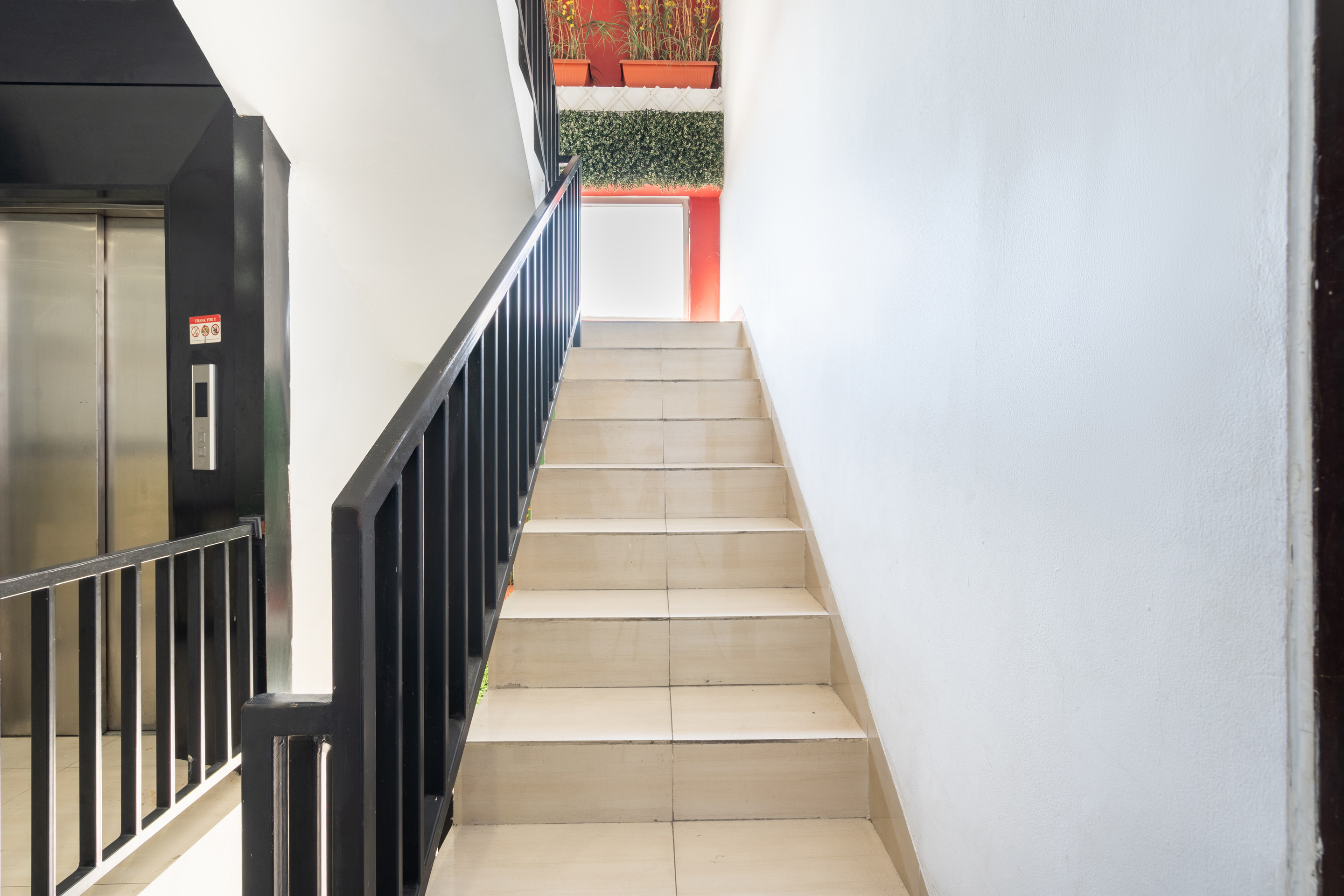 OYO Flagship 91863 Metro House 28/50