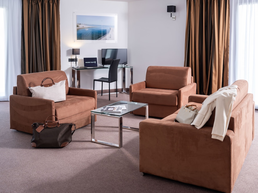Golden Tulip La Baule 52/79