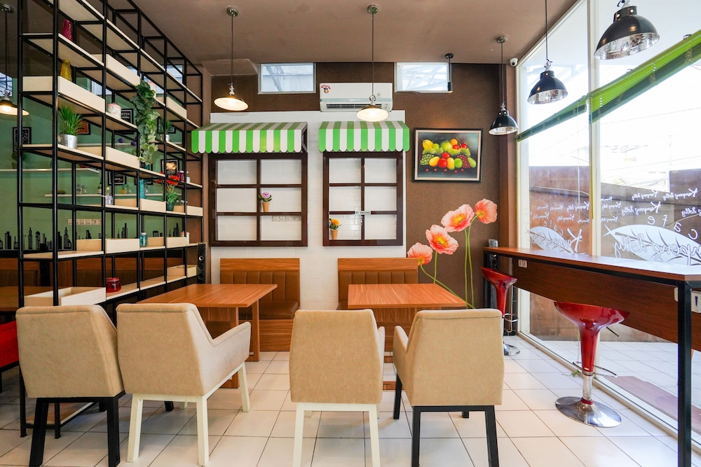 Hotel O Surabaya near Surabaya Town Square formerly Kupang Gunung Residence 56/60