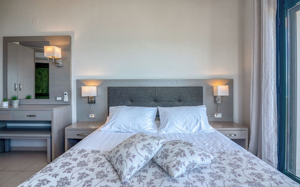 CHRISTINA BEACH HOTEL 22/65