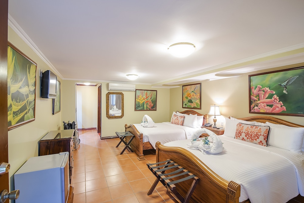 Hotel Casa Roland Golfito (ex Casa Roland Marina Resort) 14/72