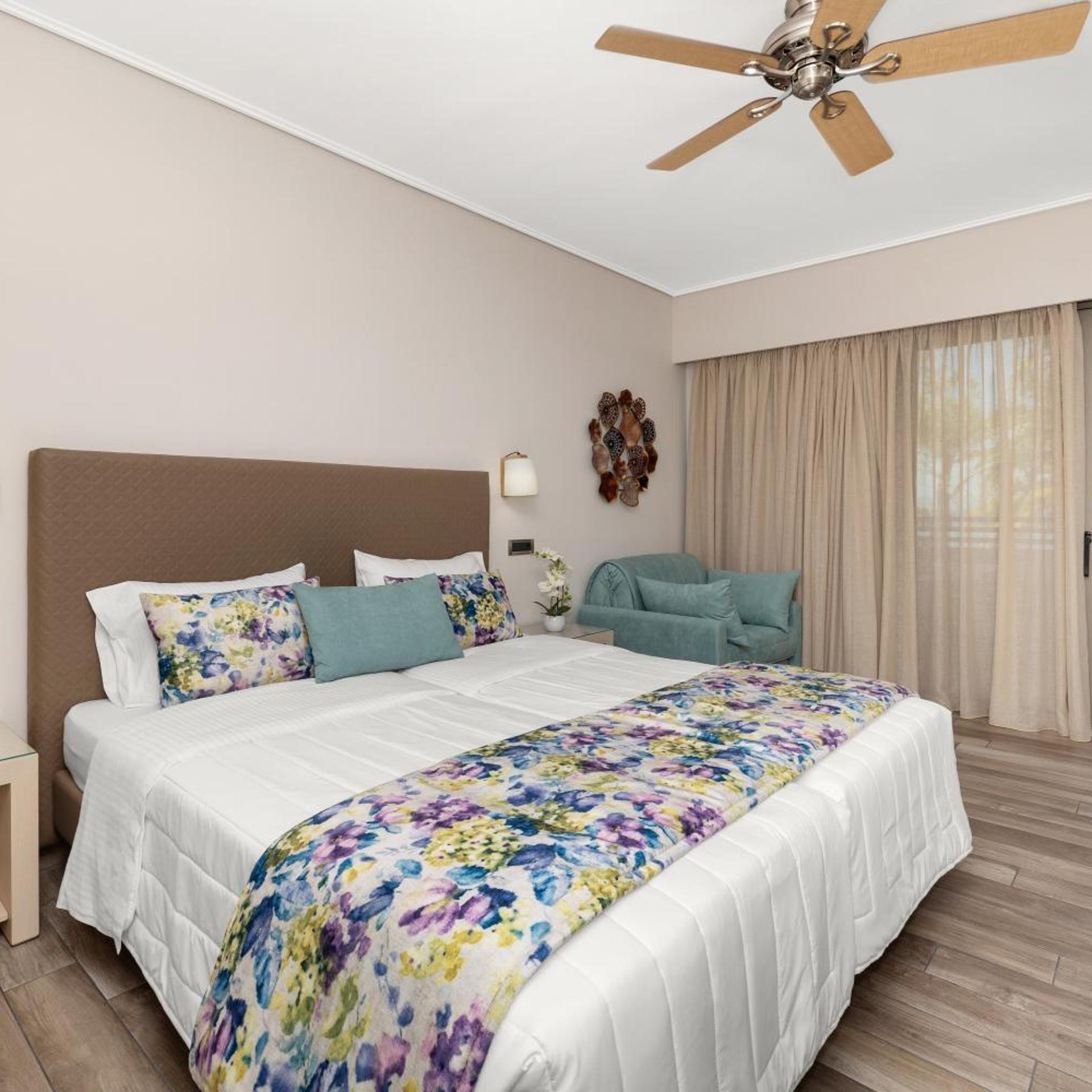 Comfort, Bungalow, Twin Beds, Garden or Sea View, on the Front