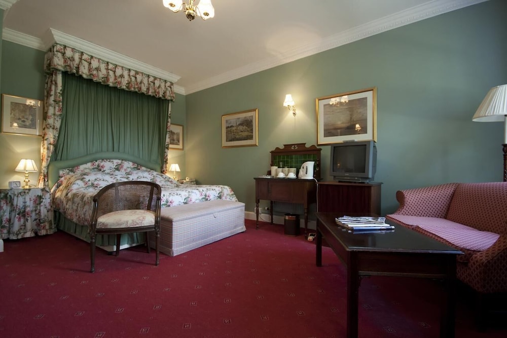 Corse Lawn House Hotel 32/49