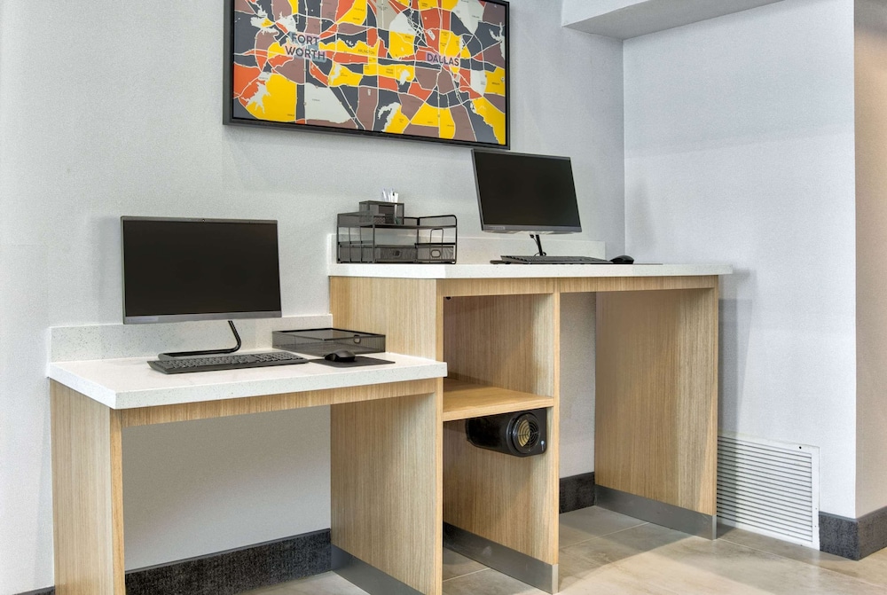 La Quinta Inn & Suites by Wyndham Dallas - Las Colinas 17/20