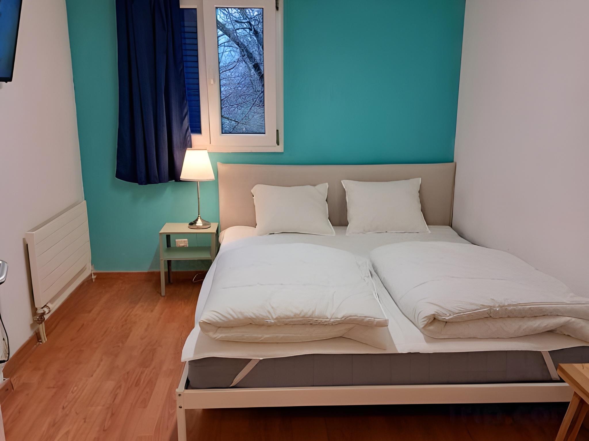 Bellpark Hostel 9/24