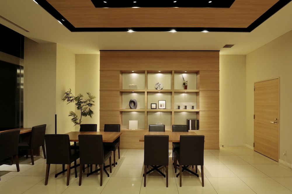 Candeo Hotels Ozu 36/45