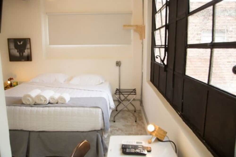 GUEST URBAN HOTEL 27/56