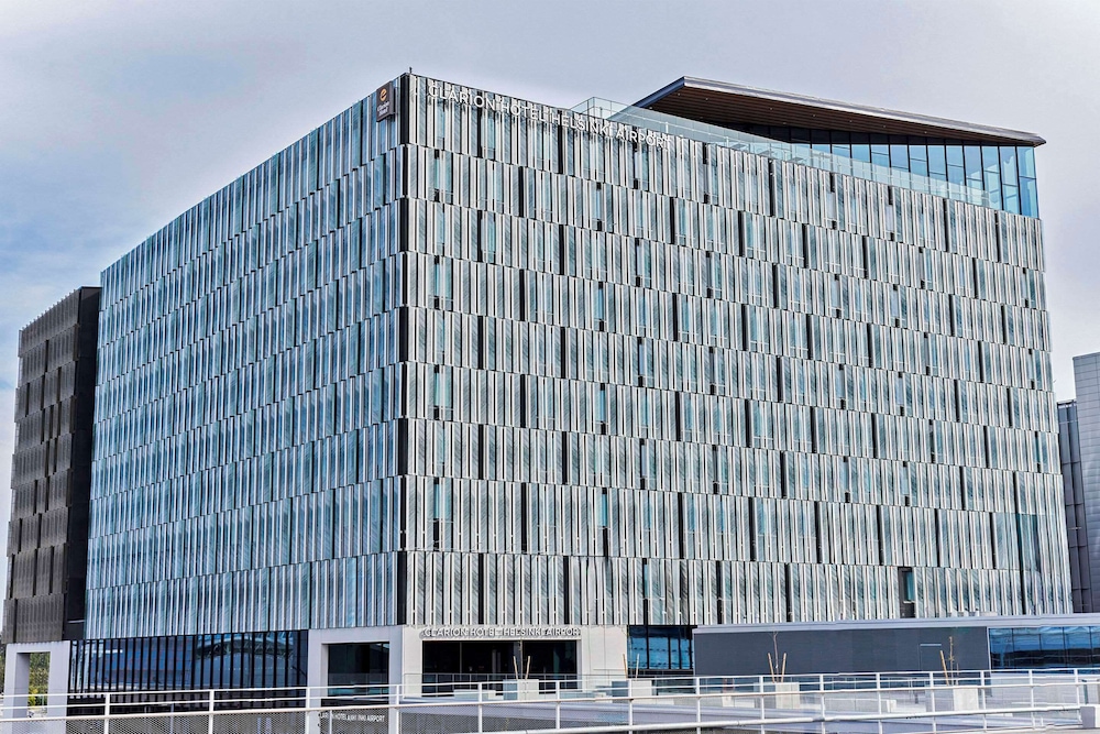 Clarion Hotel Helsinki Airport 3/65