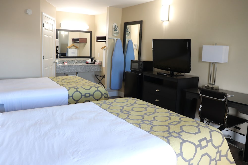 Baymont By Wyndham Florence/Muscle Shoals 7/29