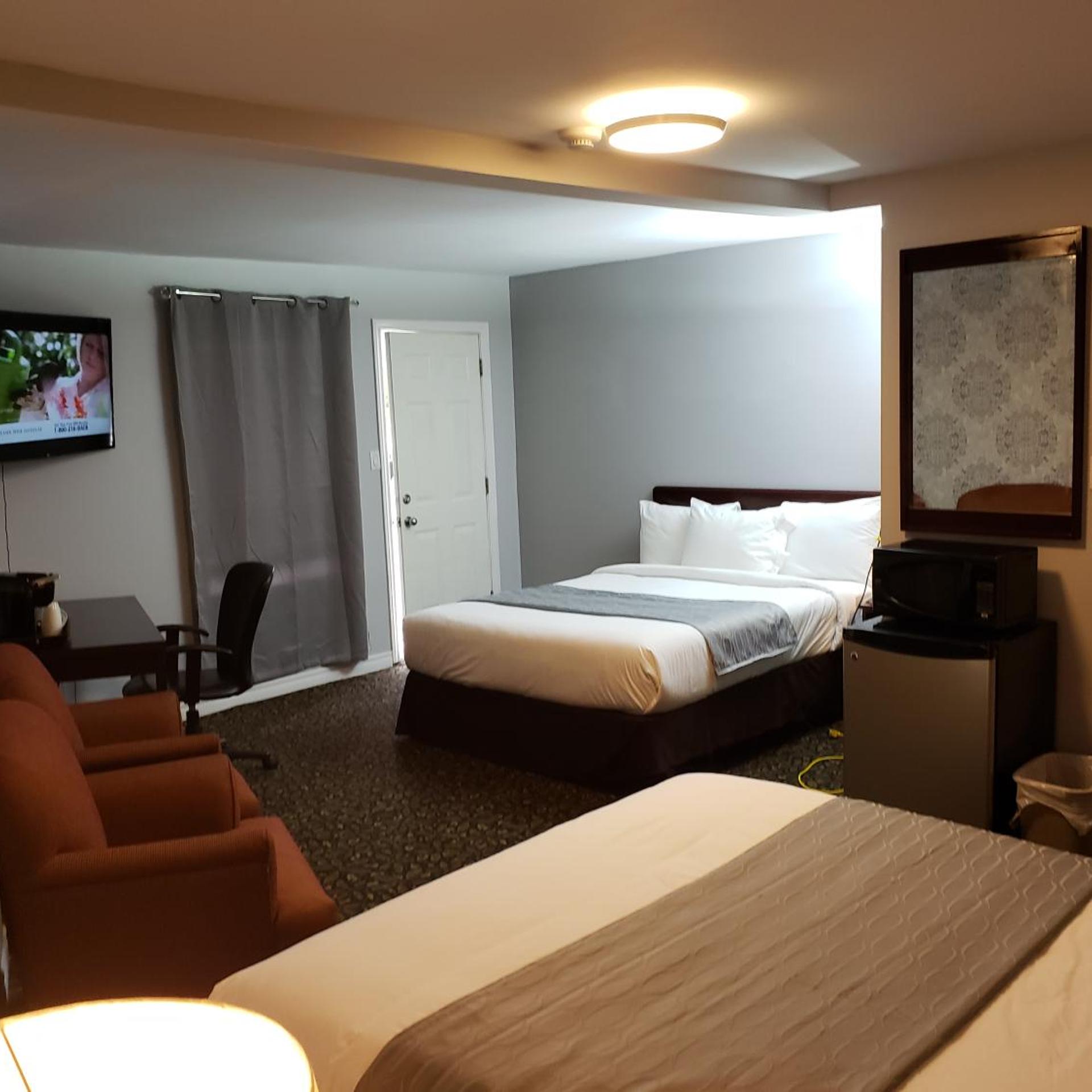 Regency Inn & Suites 9/33