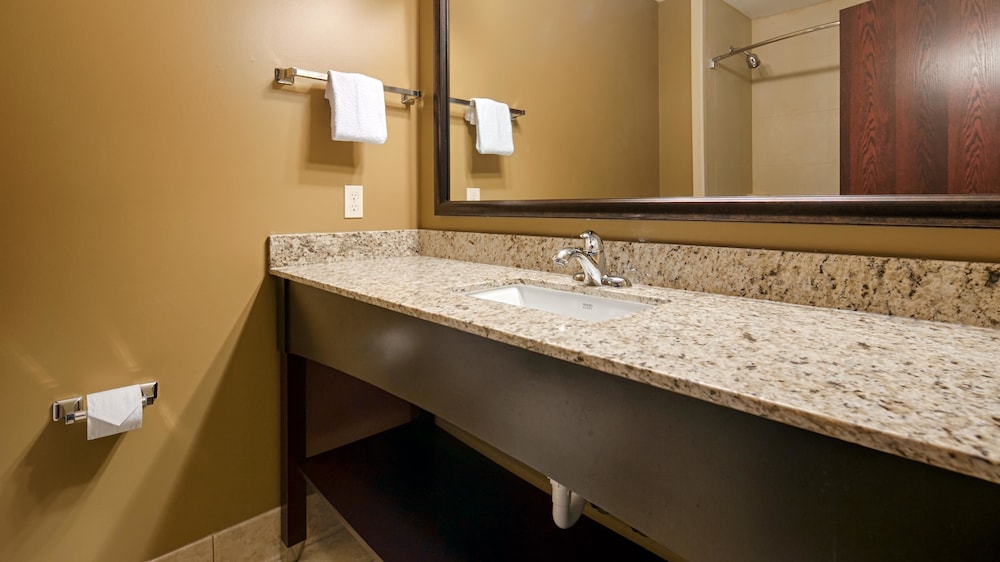 Best Western Paradise Inn 10/27