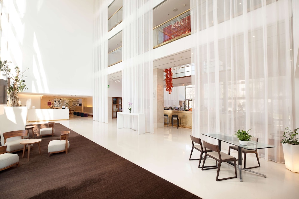 Hilton Barcelona 61/77