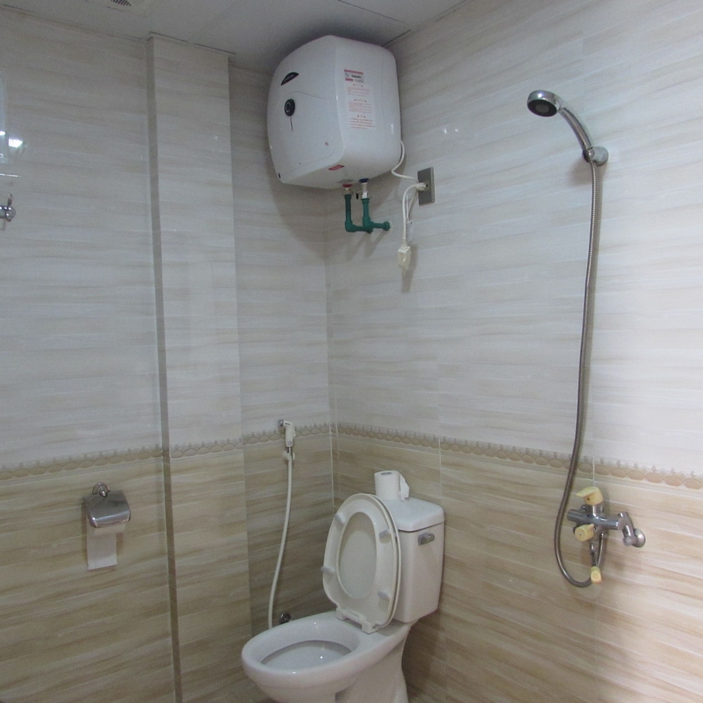 Viet Nhat Halong Hotel 60/61