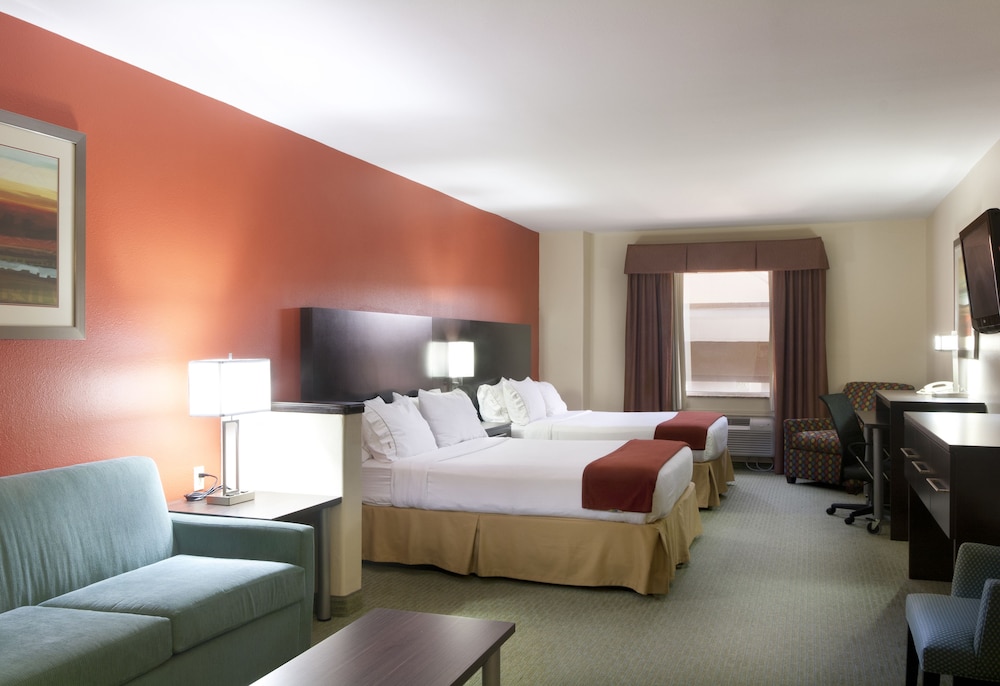 Holiday Inn Express Hotel Suites Brownsville 16/62