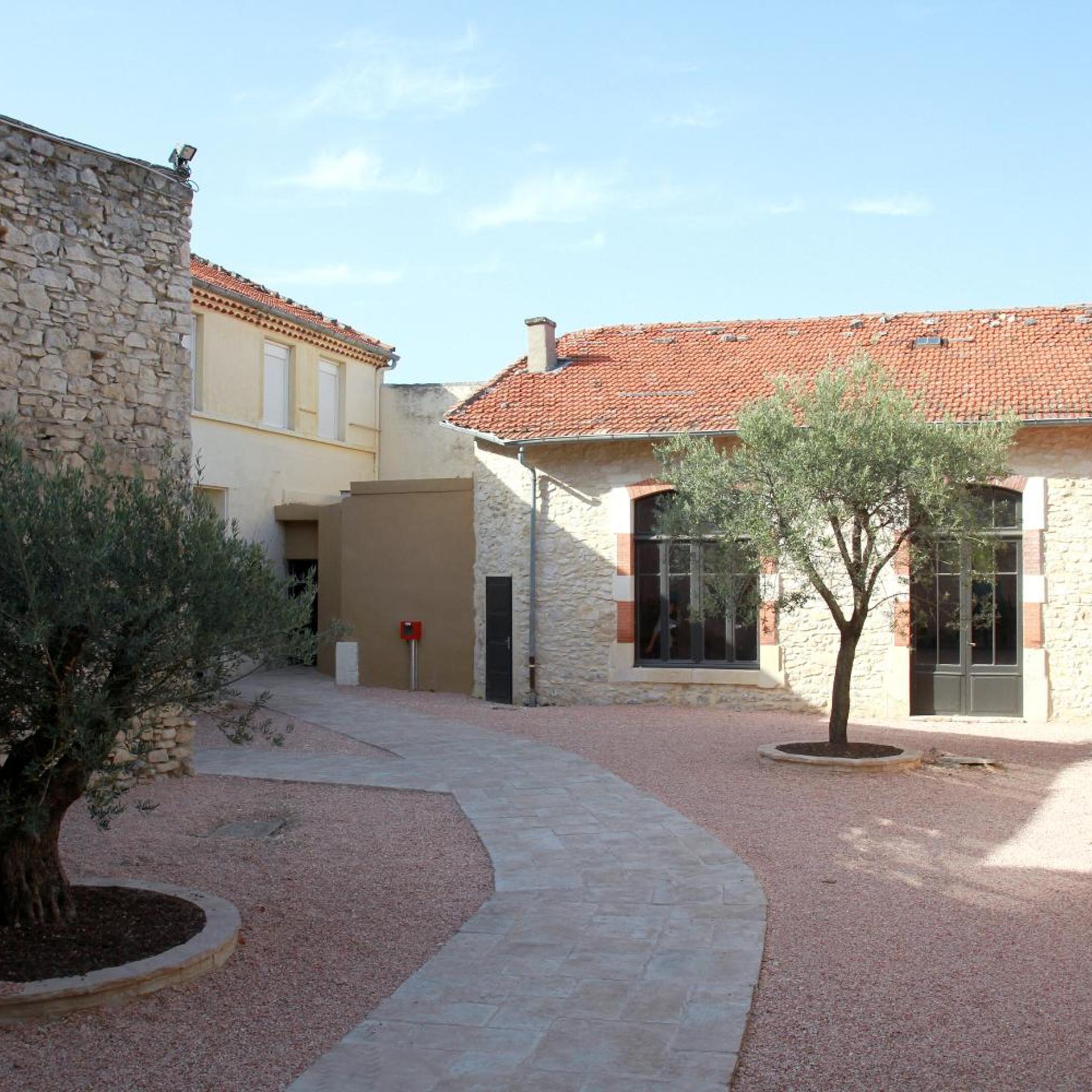 HOTEL LE CLOS DES OLIVIERS 32/37