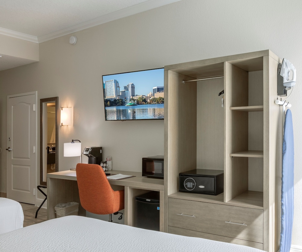 Galleria Palms Hotel 52/59