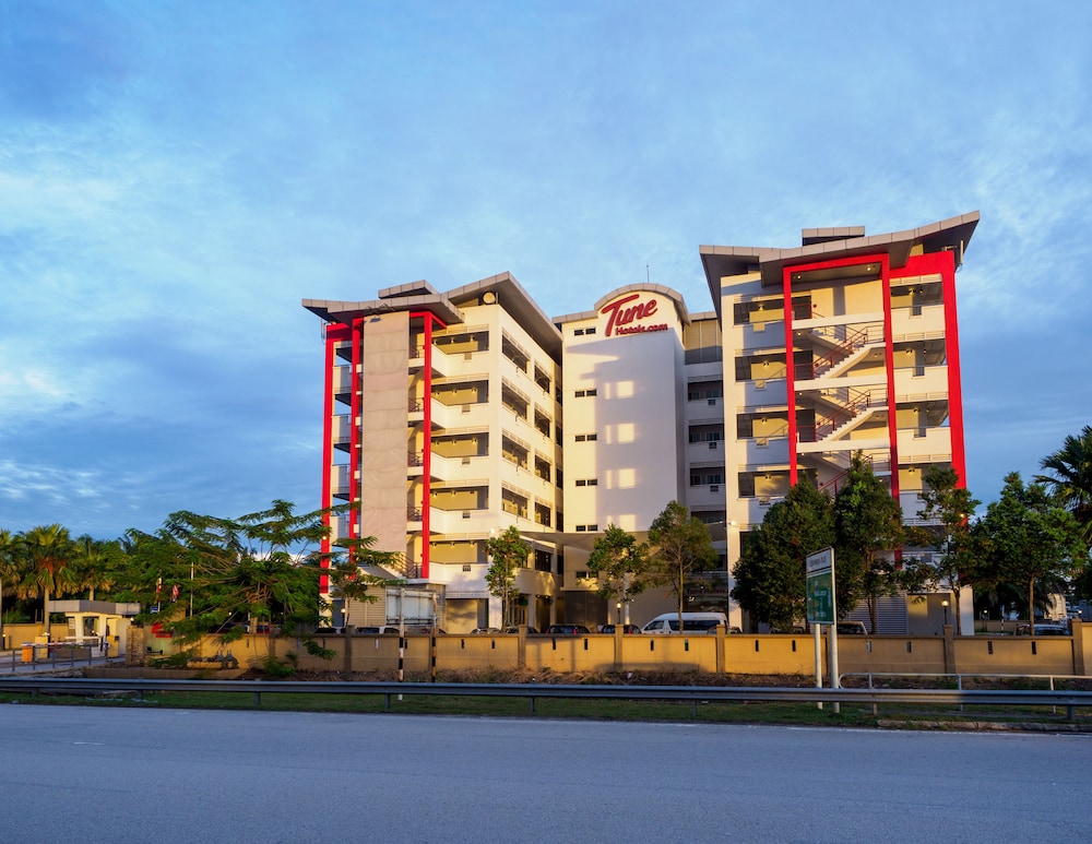 Tune Hotel Klia Aeropolis 11/52