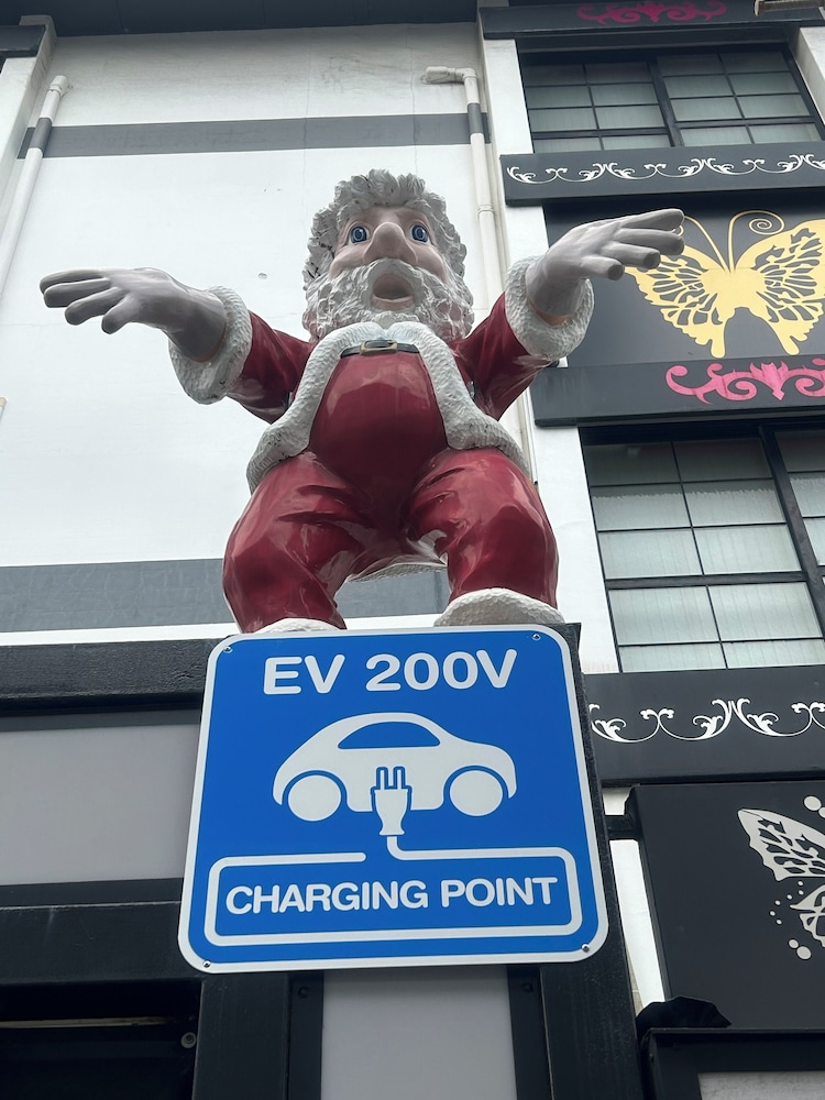 Ishidu Hotel Blan Chapel Christmas Adults Only 2/20
