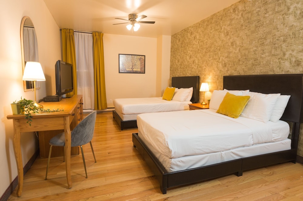 Hotel Dorion 10/50