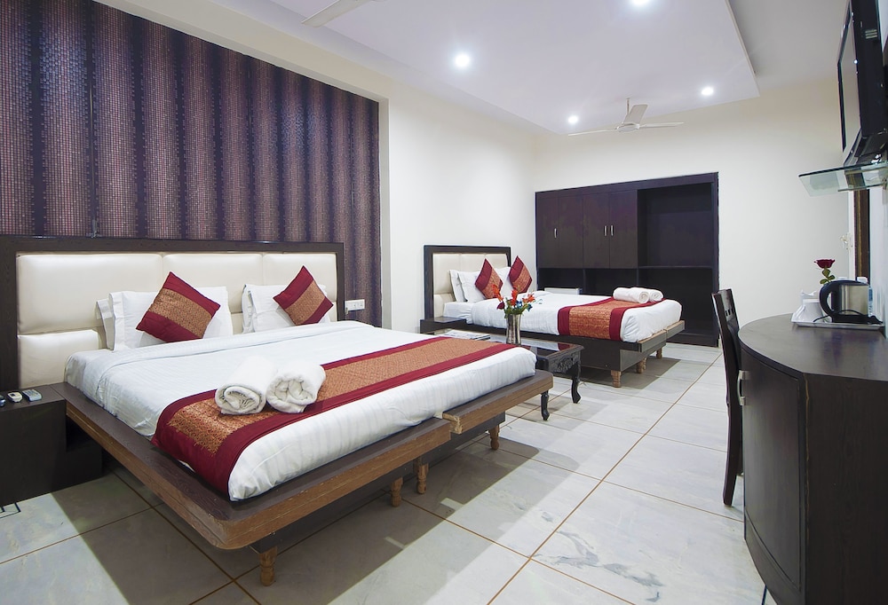HOTEL APRA INTERNATIONAL 6/34