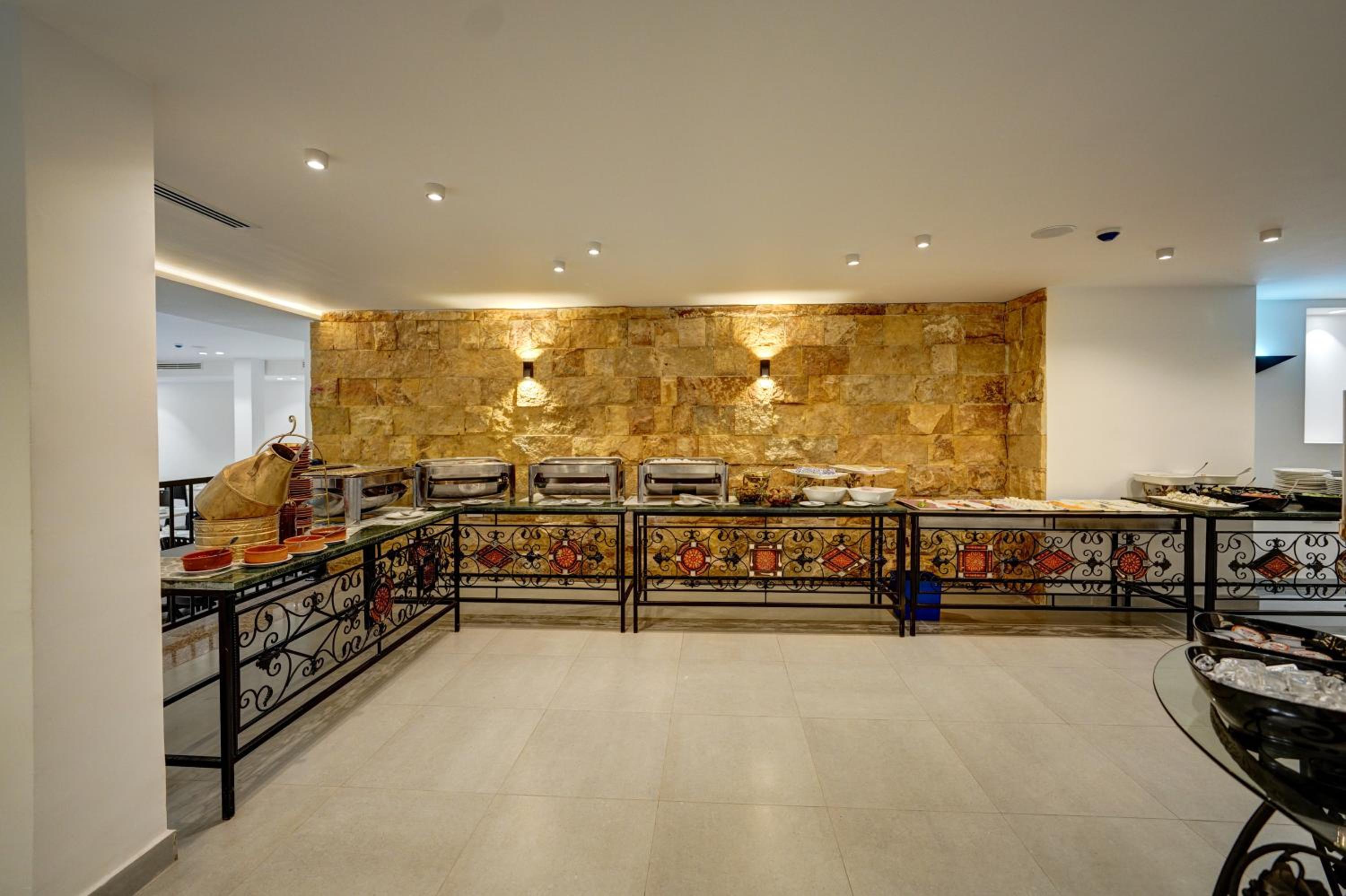 The Loft Hotel By FHM 43/58