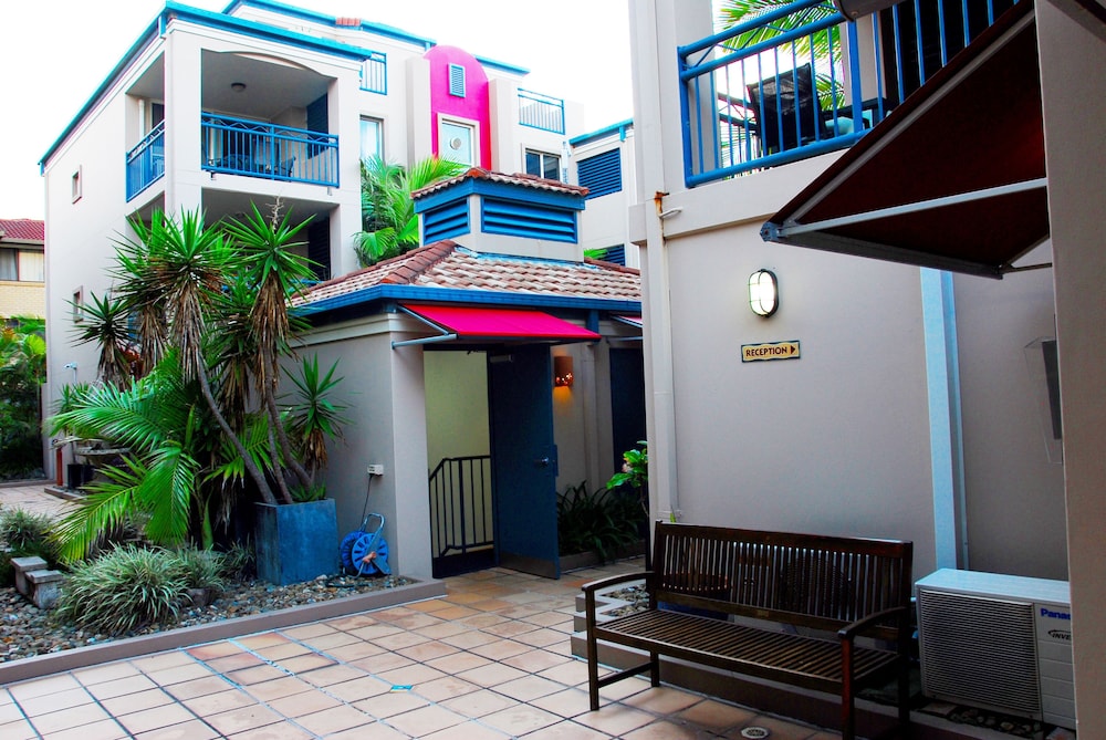 Montego Sands Resort 4/50
