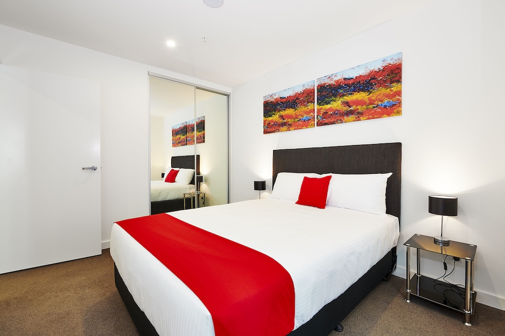 1 BEDROOM, APARTMENT