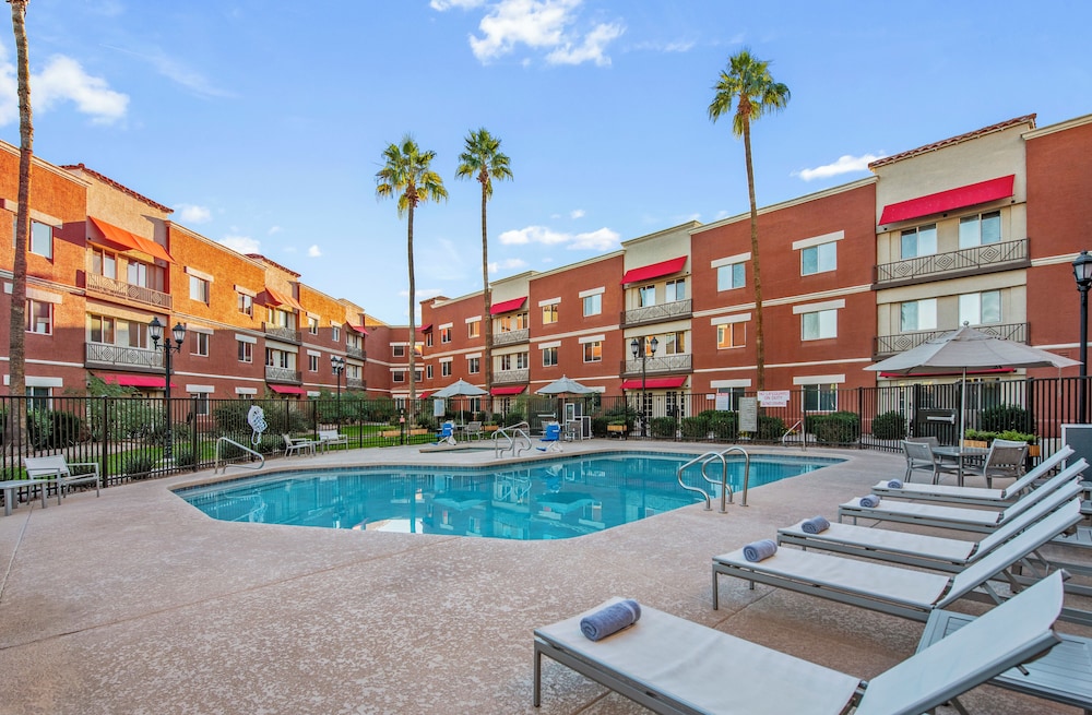 Hyatt Place Phoenix Chandler Fashion Center 65/68