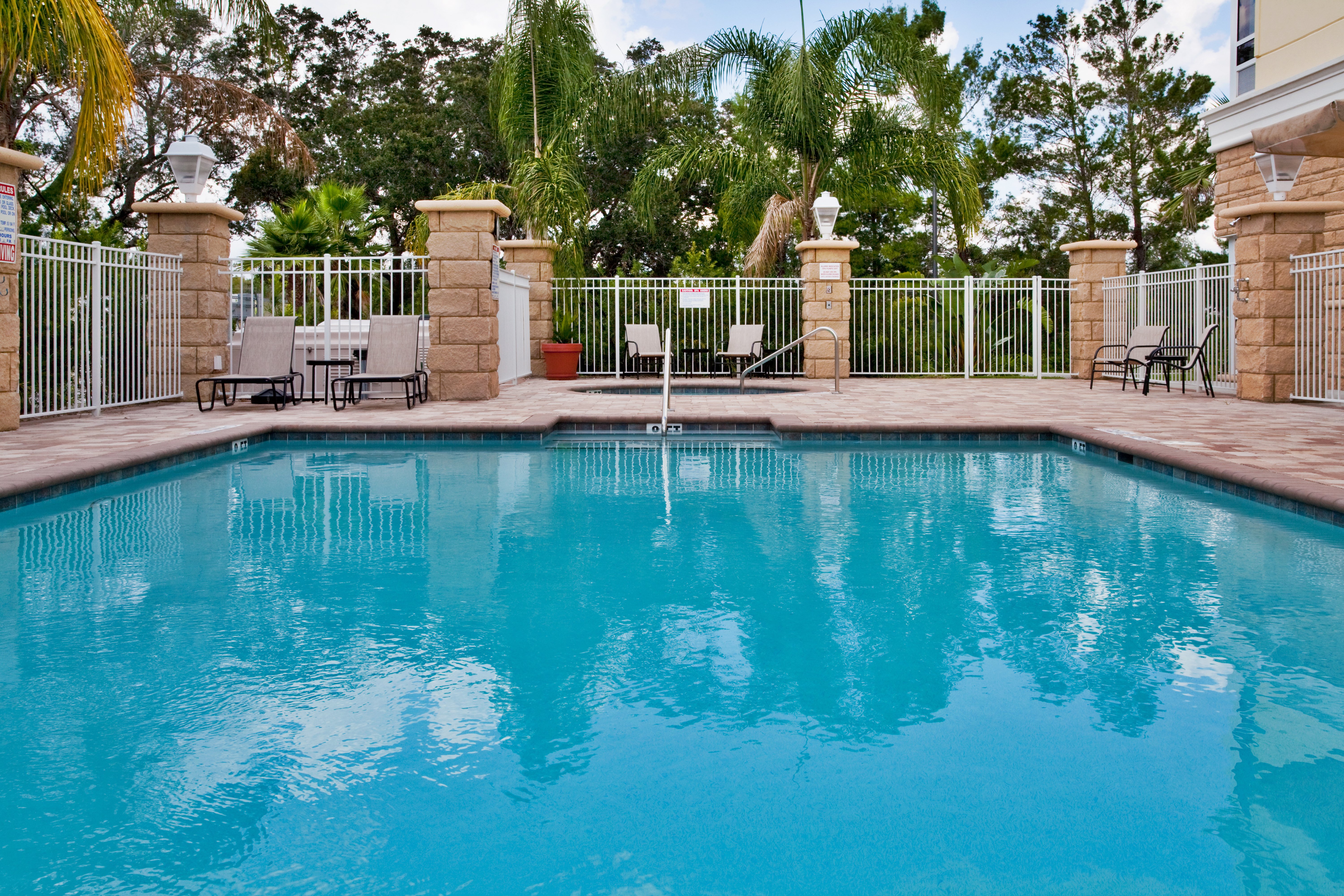 HOLIDAY INN DAYTONA BEACH LPGA BOULEVARD in DAYTONA BEACH - FL