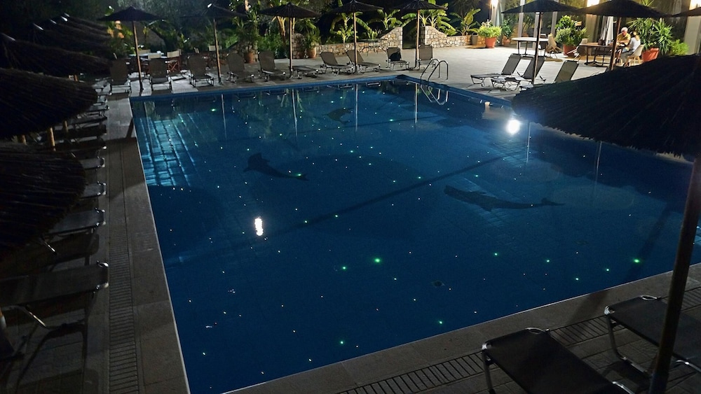Saint George Resort 37/60