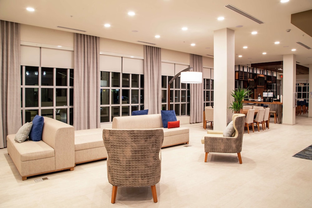 Hilton Garden Inn Tampa-Wesley Chapel 39/59