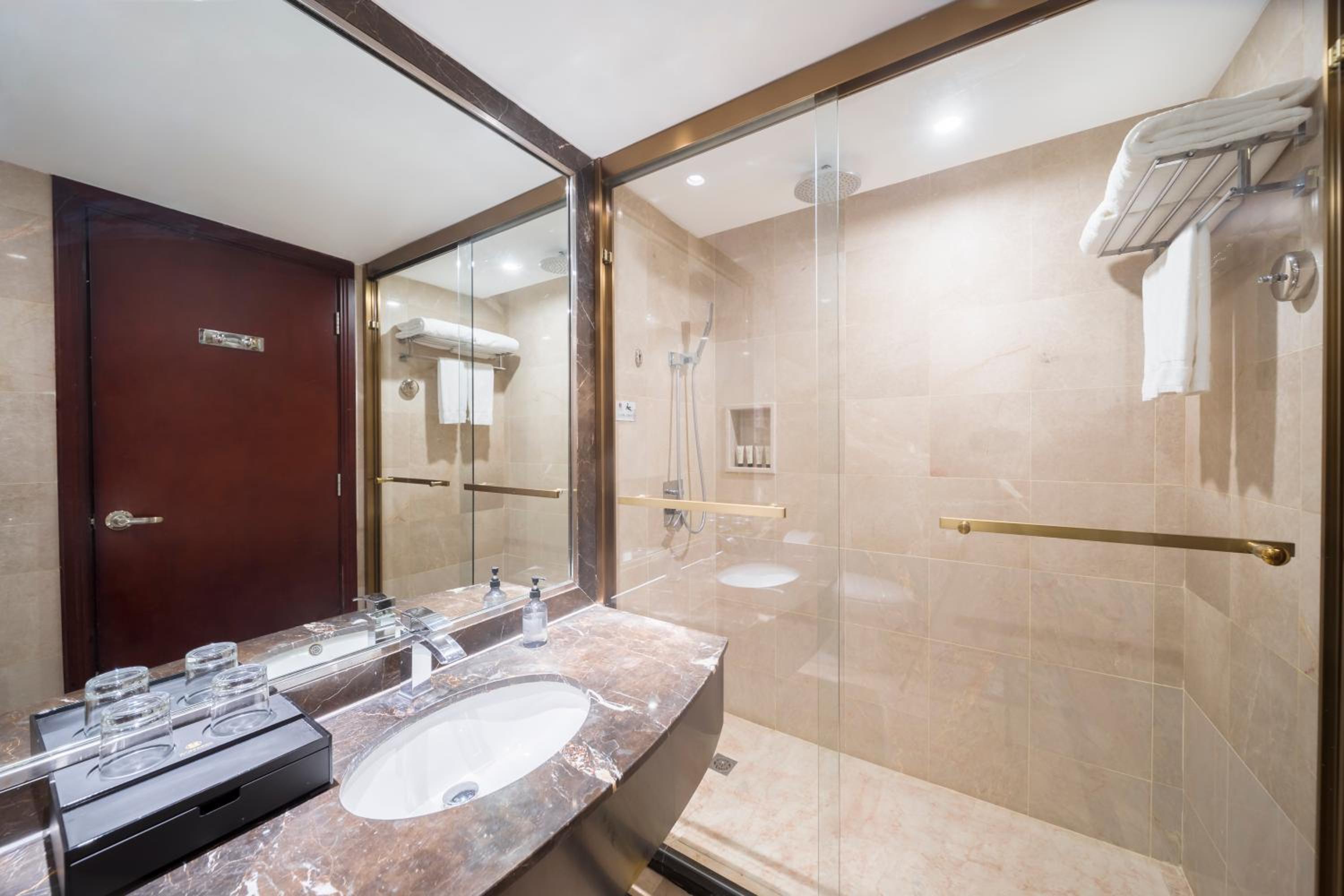 Hongguang Jianguo Hotel Wuhan 47/51