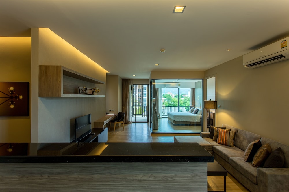 HYDE PARK CHIANGMAI 58/72