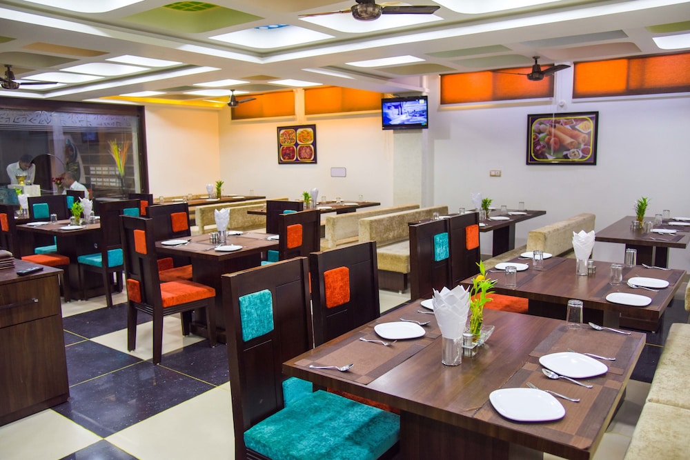 Hotel Tulsi 27/38