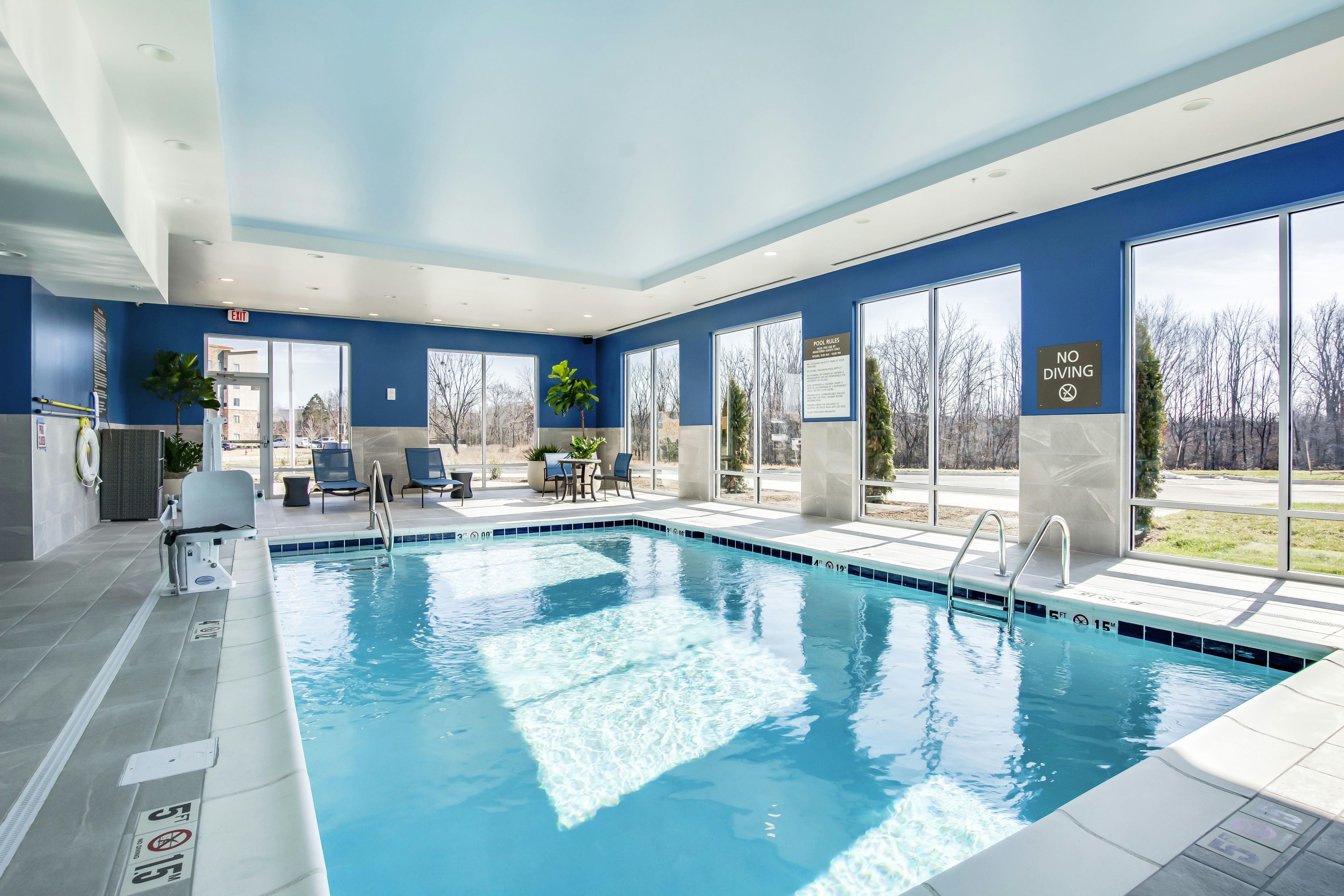 Hampton Inn & Suites by Hilton Louisville East Oxmoor 17/19