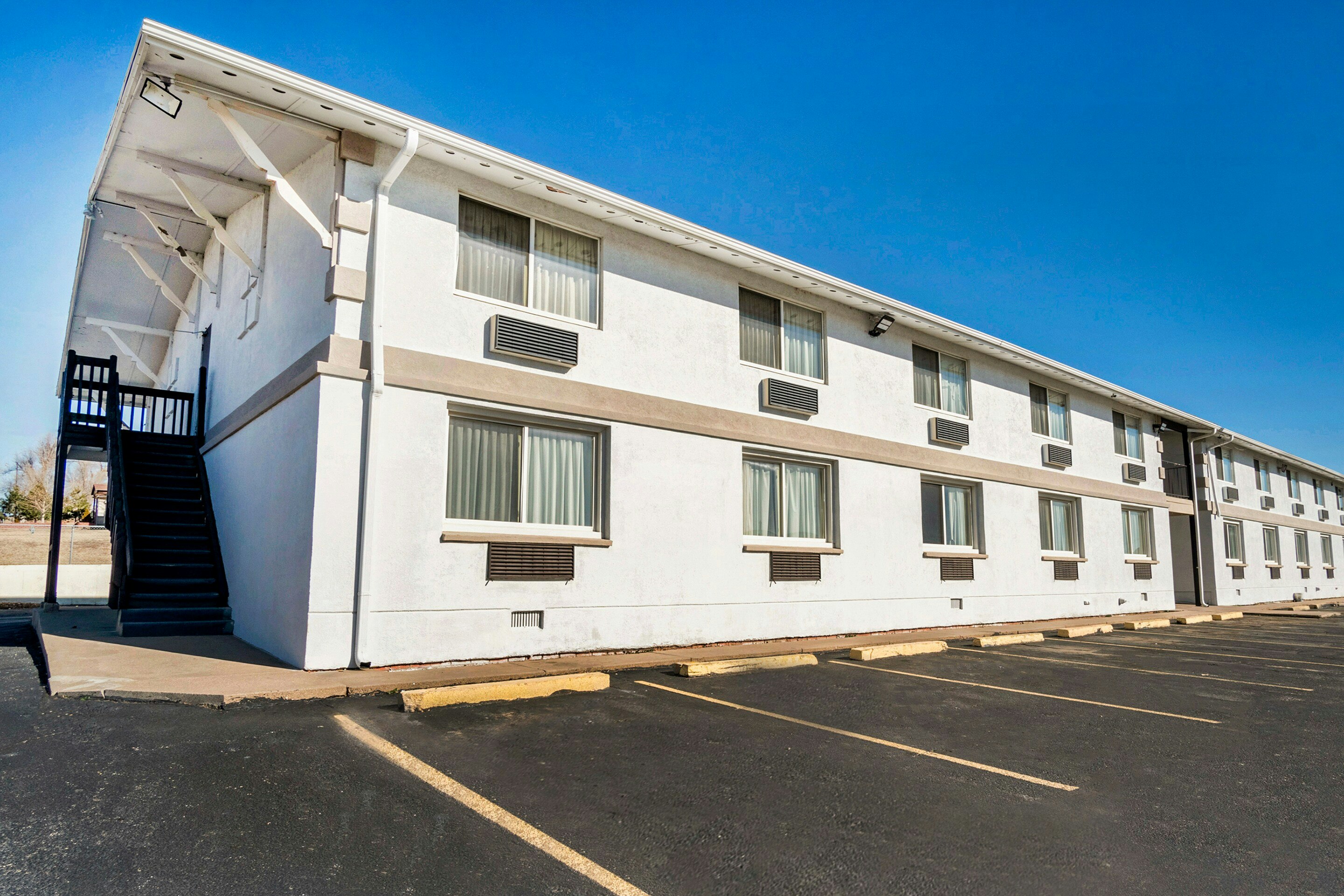 Townhouse Dodge City KS 19/22