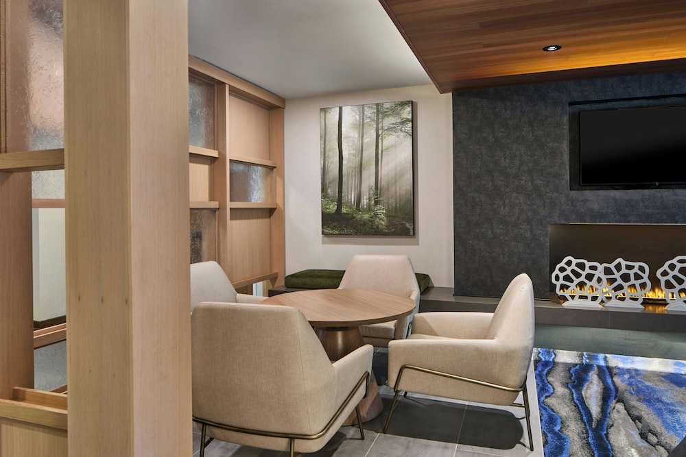 Fairfield By Marriott Inn & Suites Cornelia 23/25