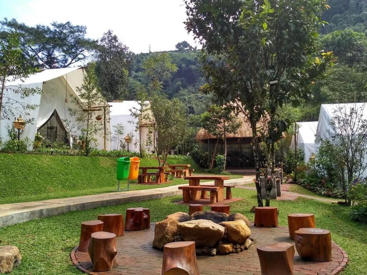 Maribaya Glamping Tent 9/22