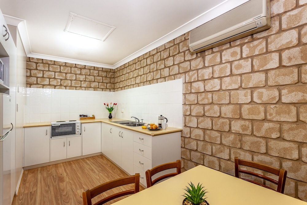 Great Divide Motor Inn 5/49