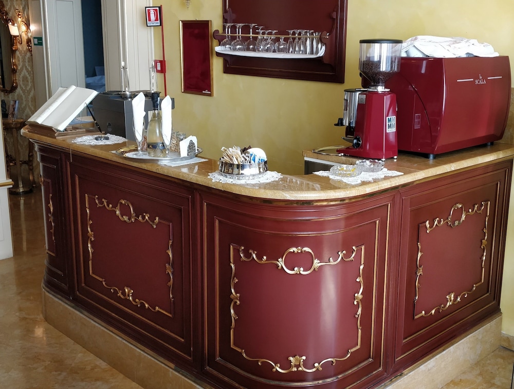 Hotel Villa Delle Palme 8/79