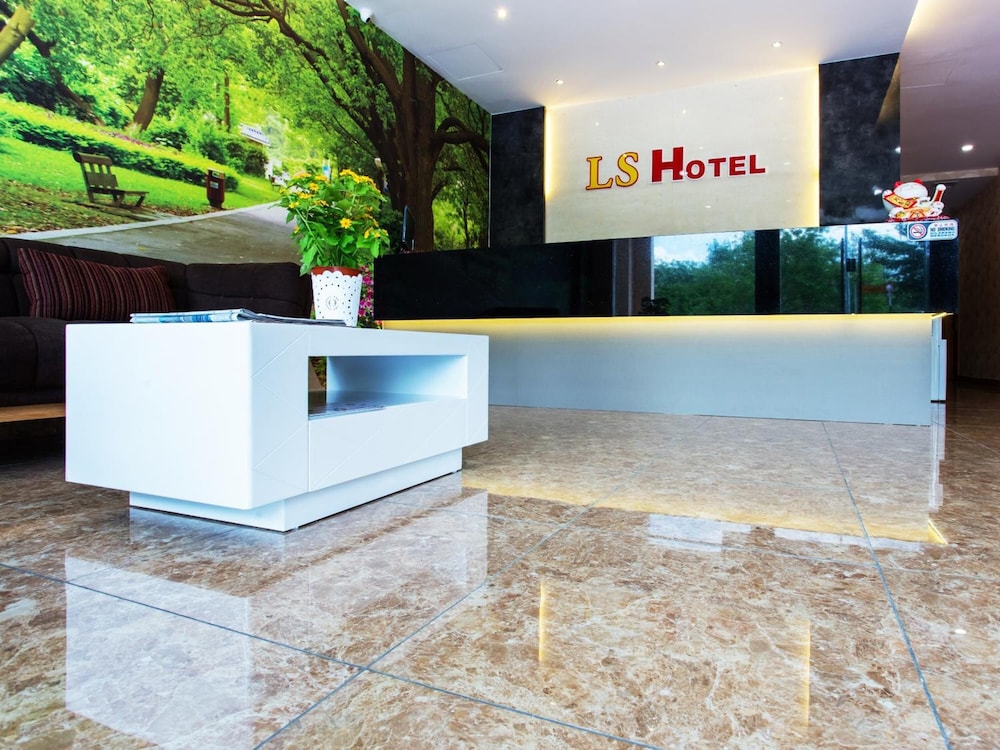 Ls Hotel 9/33