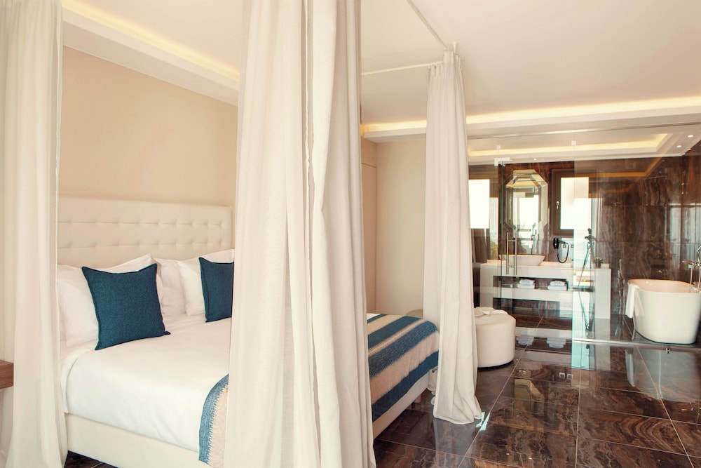 2 Bedrooms, Royal, Villa, Twin Beds, Sofa, Private Pool, Zeus Eleva Ajul, a Registry Collection Hotel 3/10