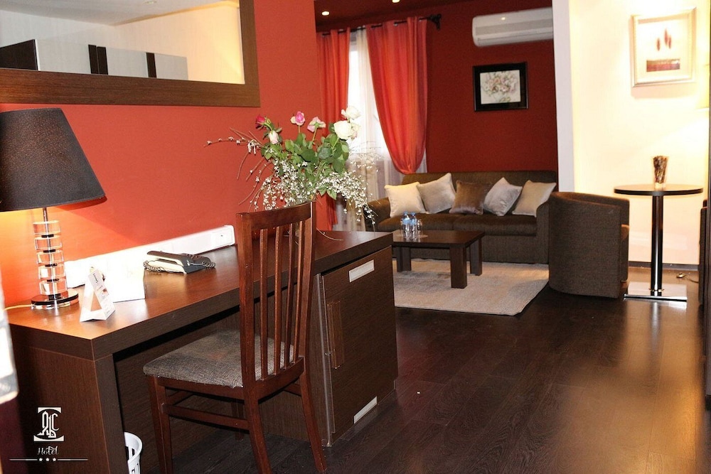 Abc Hotel 30/46
