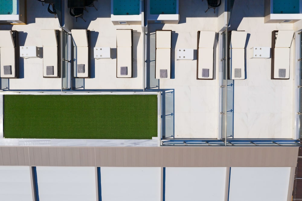 Sea Level Hotel 32/40