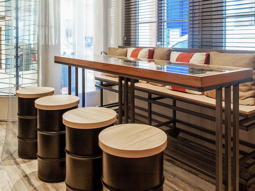 ibis Styles Paris Mairie de Clichy 53/68